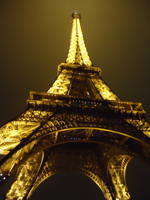 Torre Eiffel iluminada