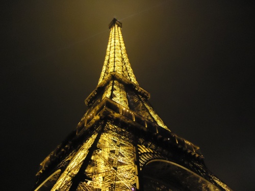 Torre Eiffel iluminada